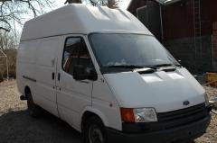 Ford Transit 2,5D pitkä täyskorkea-90