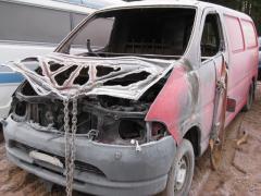 Toyota Hiace 2,4D pitkä -00