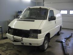 Volkswagen Transporter 2.4 D 57 kW syncro
