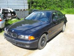 BMW E39 523iA Sed