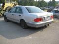 Mercedes-Benz E 200 3.0TD sedan 3.0 TD