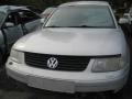 Kuva 1: Volkswagen Passat 2.8i 4*4 sedan 1998