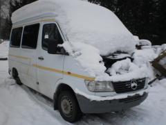 Mercedes-Benz Sprinter 208