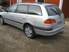 Toyota Avensis 2.0 TD Farm