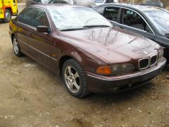 BMW E39 528i Sed