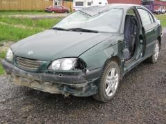 Toyota Avensis 1.6 Linea Terra sedan