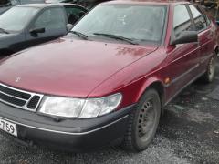 Saab 900