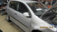 Volkswagen Golf V 1.6