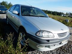 Toyota Avensis 2.0 LB -98