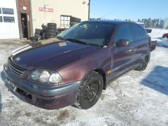 Toyota Avensis 1.6 -99