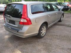 Volvo V70 III 2.4 D D5
