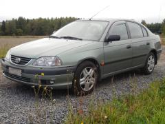 Toyota Avensis 1.8 VVti -00