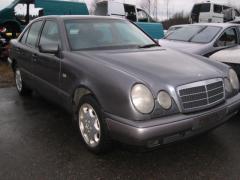 Mercedes-Benz E 200 220d 5.vaiht. manuaali sedan