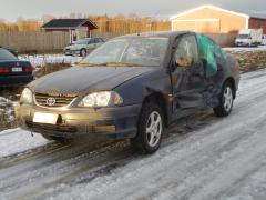 Toyota Avensis 1.8 VVti -01
