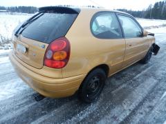 Toyota Corolla 1.4 VVti HB -01