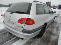 Toyota Avensis 1.6 Farm. -00