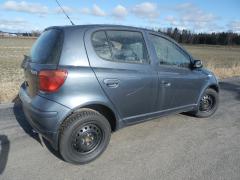 Toyota Yaris 1.3 -04