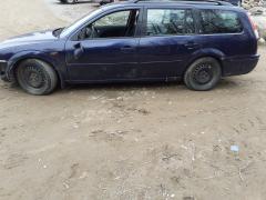 Ford Mondeo Ghia 5D STW 2.0TD -01