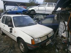 Peugeot 205