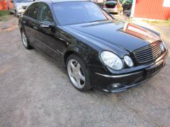 Mercedes-Benz E 211 E55 AMG Kompressor Sed