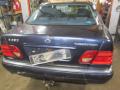 Kuva 2: Mercedes-Benz E 290TD -98 Elegance sedan  1998