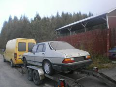 Saab 900
