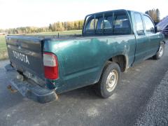 Toyota Hilux 2.4 D -00