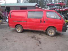Toyota Hiace 2,4D 4X4 pitkä -93
