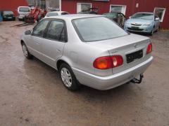 Toyota Corolla E110 1.4 VVT-i Sed