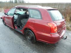 Toyota Avensis 1.6 VVti Farm. -05