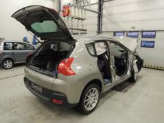 Peugeot 3008  09->>