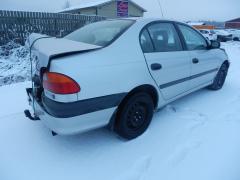 Toyota Avensis 1.8 sedan -98