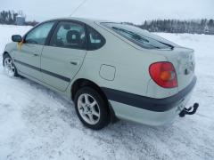 Toyota Avensis 2.0 LB -98