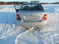 Toyota Corolla 1.4 VVti sed. -02