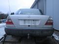 Kuva 2: Mercedes-Benz C 200 2,0 Elegance sed. -95 1995