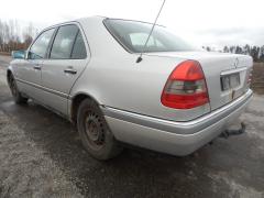 Mercedes-Benz C 200D sedan -94