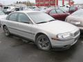 Kuva 2: Volvo S80 2.4 B  2000