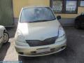 Kuva 2: Toyota yaris verso 00-05 2000