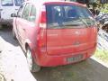 Kuva 2: Opel Meriva 2003