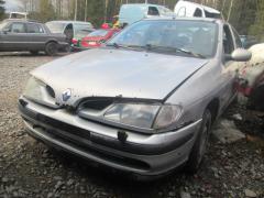Renault Mgane 2,0 sedan -99 