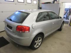 Audi A3 (8P) 1.6i 8V 3/HB