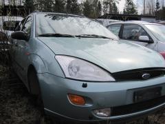 Ford Focus 1.6 -02 punainen farmari