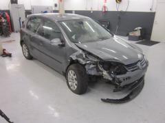Volkswagen Golf V 1.6i 8V 5/HB