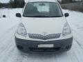 Kuva 2: Toyota Yaris Verso 1.3 -05 2005