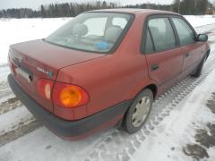 Toyota Corolla 1.4 sed. -99