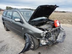 Toyota Corolla 1.4 VVti Farm. -03