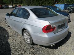 BMW E90 320d Sed