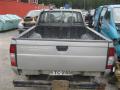 Kuva 2: Nissan King Cab 2.5TD 2000