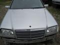 Kuva 2: Mercedes-Benz C 200 CDI -01 farm hopea 2001