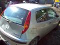 Kuva 2: Fiat Punto 1.2 16vELX 3d 2001